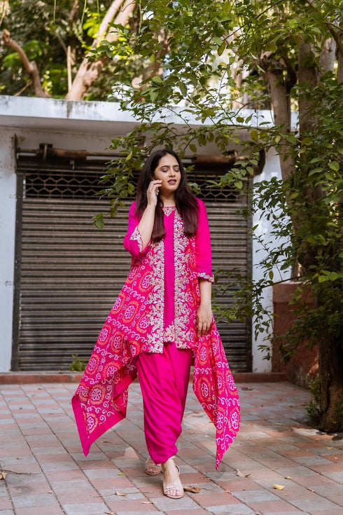 Asymmetrical Short Top,Harrom Pants And Bandhni Jacket